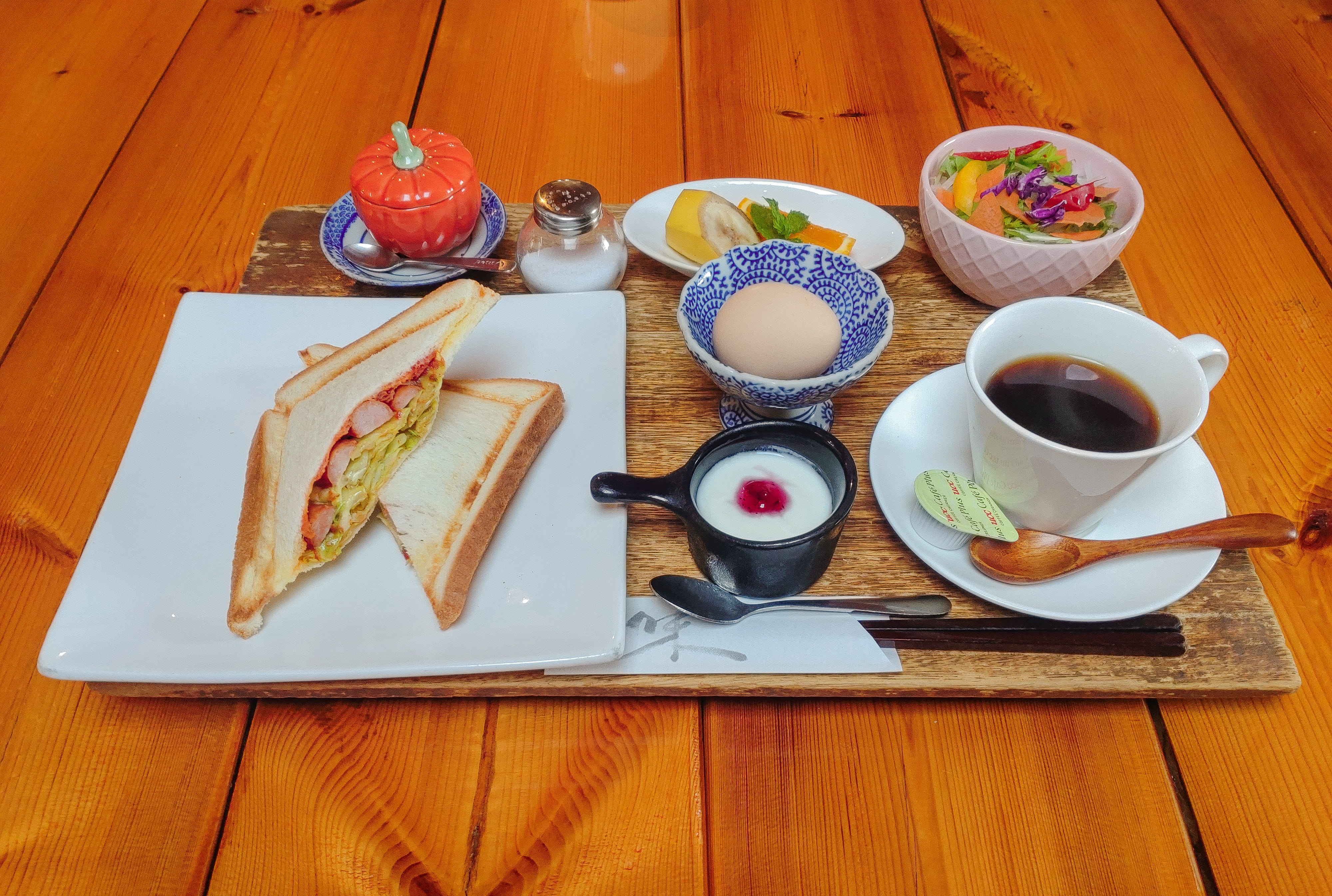 モーニングBセット（ホットサンド）